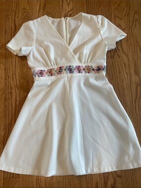 Vintage Handmade Unknown White Mini Dress with Multicolor Embroidered Waistband